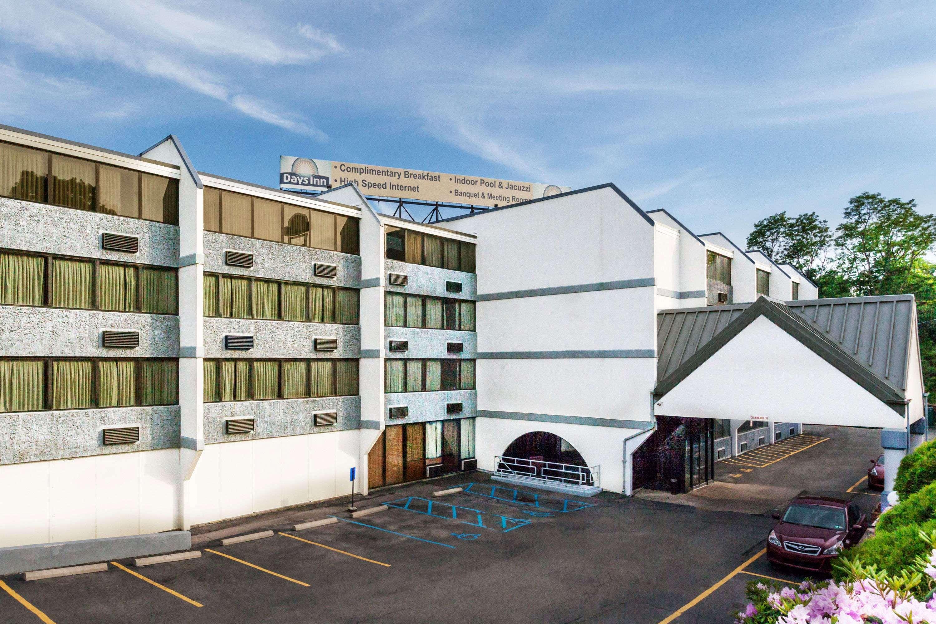 Days Inn By Wyndham Scranton Pa Dickson City Exterior photo